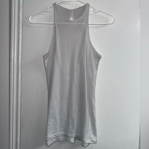 Lululemon Trapeze Twist Tank size 4